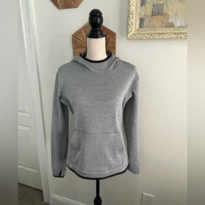 Nike hooded pullover